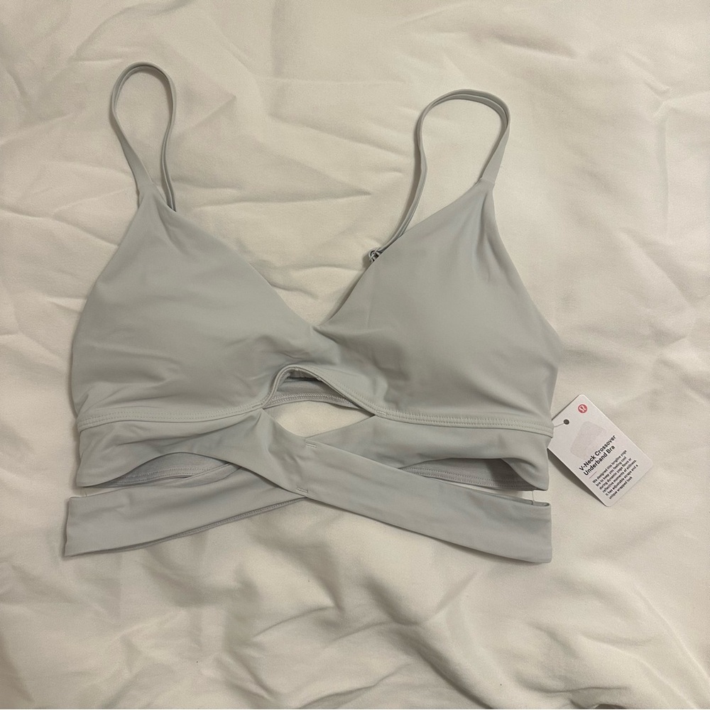 Lululemon Size 6 Crossover Yoga Bra